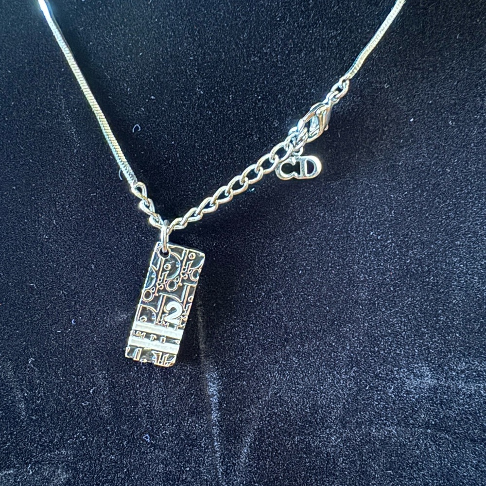 Dior Trotter 2 Silver & Graphite (Black) Logo Pendant Necklace - Picture 4 of 10